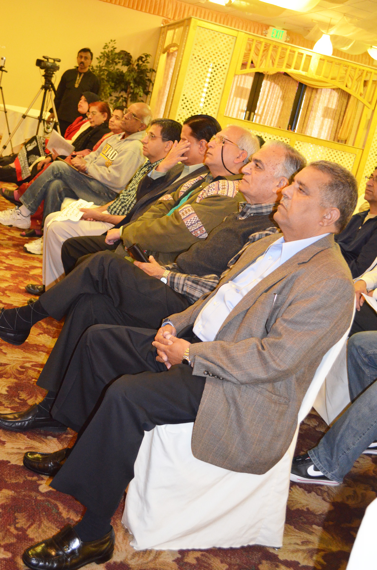 Urdu Academy 12-18-2011-Audience 1