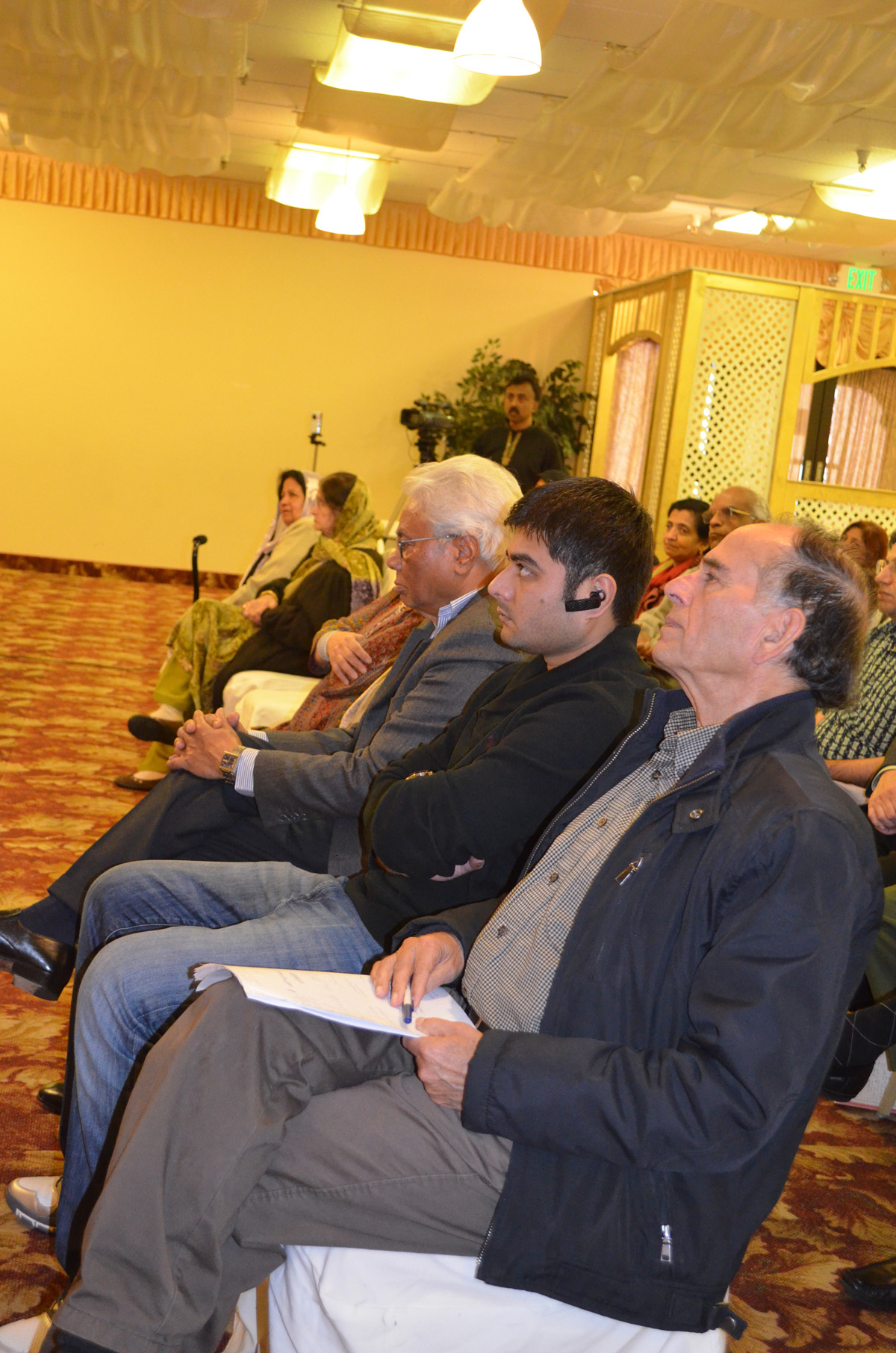 Urdu Academy 12-18-2011-Audience 2
