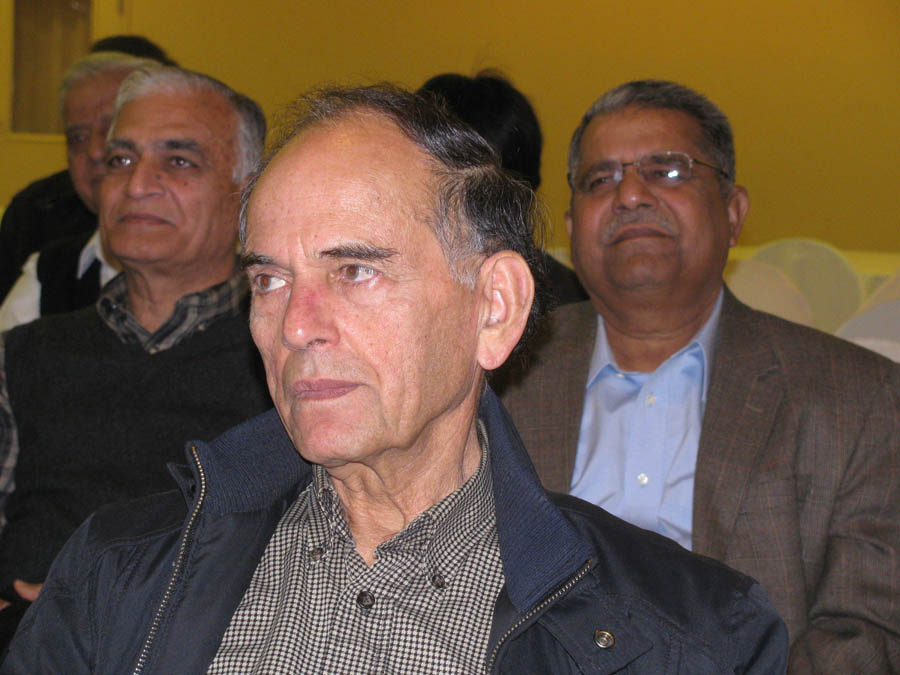 Urdu Academy 12-18-2011 Audience 01