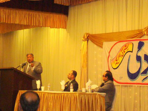 Urdu Academy Grand Mushaera 2012-Poet1