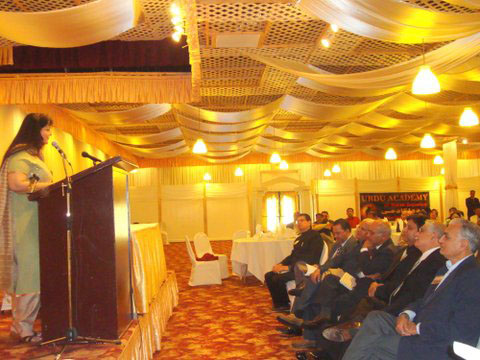 Urdu Academy Grand Mushaera 2012-Poetess
