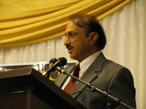 Shaam Kii Aahat - Ashfaq Hussain Shaam Kii Aahat - Ashfaq Hussain